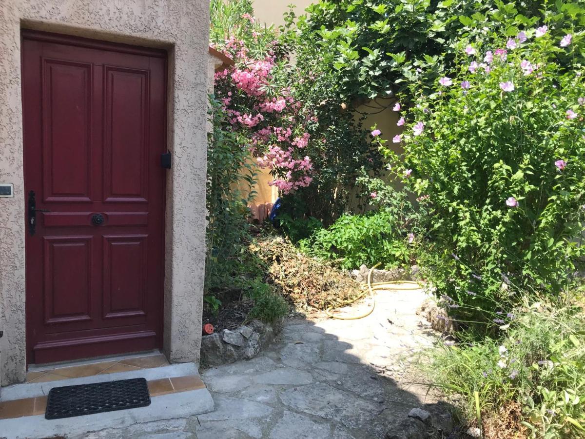 Chambre Climatisee Avec Sdb Privee Dans Une Villa Avec Piscine Ouverte D'Avril A Mi Octobre Marseilles Exterior foto