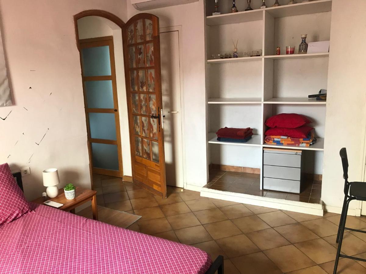 Chambre Climatisee Avec Sdb Privee Dans Une Villa Avec Piscine Ouverte D'Avril A Mi Octobre Marseilles Exterior foto
